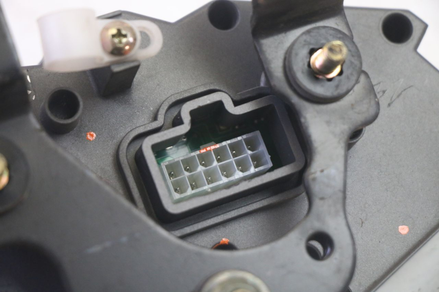 photo de CONTACHILOMETRI SYM CROX 4T 50 (2016 - 2023) - Marcature e riferimenti originali