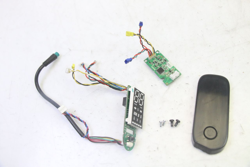 photo de CONTACHILOMETRI SEGWAY NINEBOT F65I 1