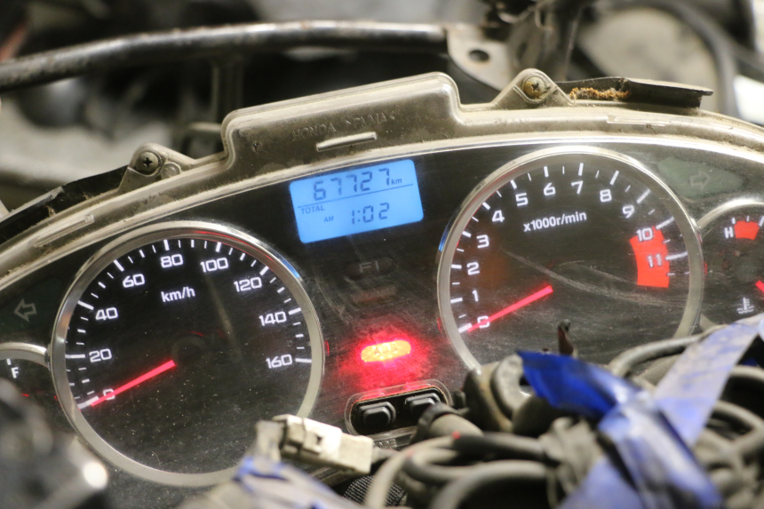 photo de CONTACHILOMETRI HONDA FES S-WING SWING ABS 125 (2007 - 2015)