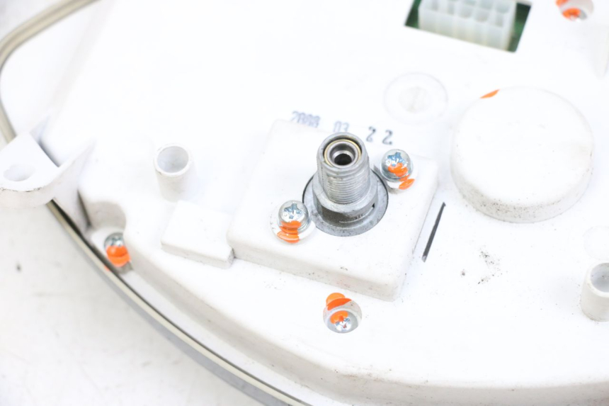 photo de CONTACHILOMETRI MBK FLAME X 125 (2007 - 2016) - Stato della superficie e materiale