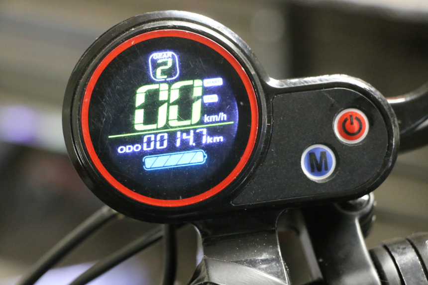 photo de CONTACHILOMETRI HITWAY H5 1