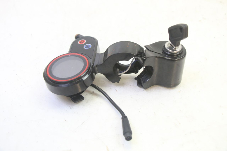 photo de CONTACHILOMETRI HITWAY H5 1