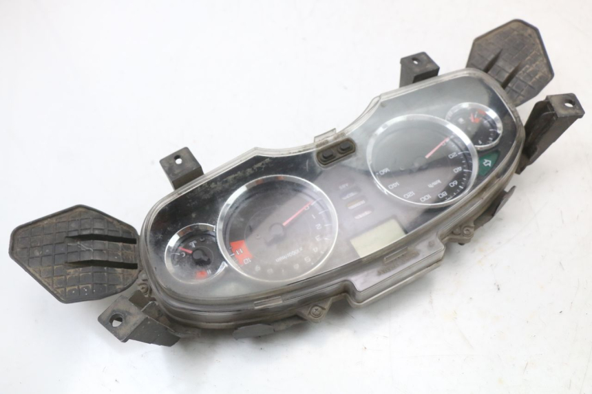 photo de CONTACHILOMETRI HONDA FES S-WING SWING ABS 125 (2007 - 2015)