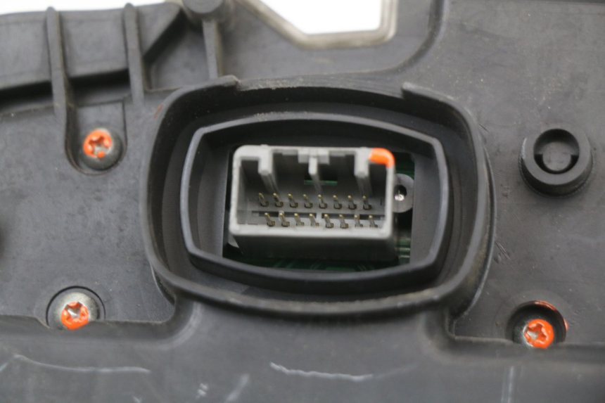 photo de CONTACHILOMETRI HONDA FES S-WING SWING ABS 125 (2007 - 2015)