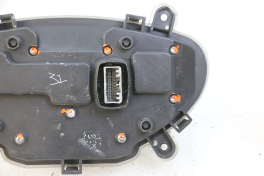 photo de CONTACHILOMETRI PIAGGIO IE MP3 YOURBAN 300 (2011 - 2016)