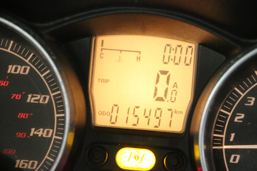 photo de CONTACHILOMETRI PIAGGIO MP3 RL 250 (2007 - 2010)