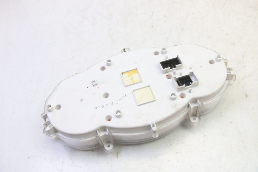 photo de CONTACHILOMETRI PIAGGIO MP3 RL 250 (2007 - 2010)
