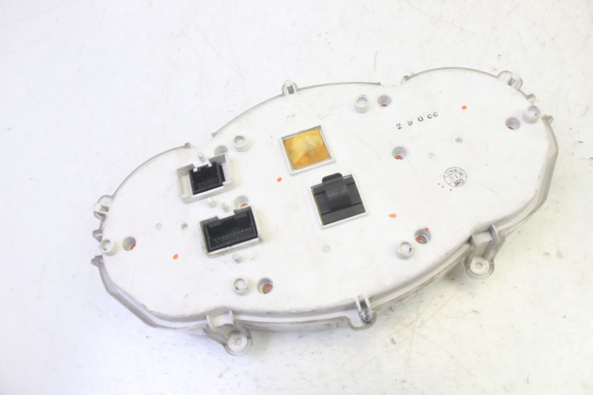 photo de CONTACHILOMETRI PIAGGIO MP3 RL 250 (2007 - 2010)