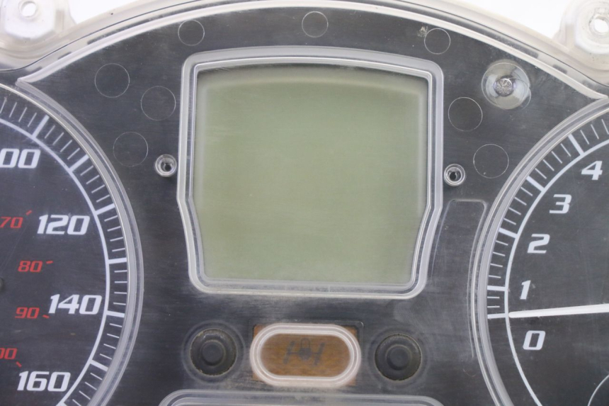 photo de CONTACHILOMETRI PIAGGIO MP3 RL 250 (2007 - 2010) - Zoom sullo stato d'uso