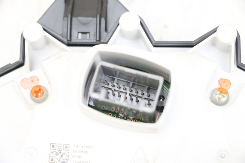 photo de CONTACHILOMETRI YAMAHA NEO'S CORE 1 (2022 - 2026) - Stato della superficie e materiale