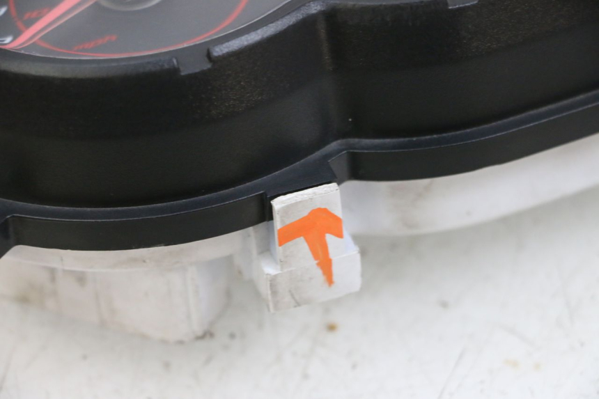 photo de CONTATORE PIAGGIO NEW TYPHOON 50 (2018 - 2021) - Stato della superficie e materiale