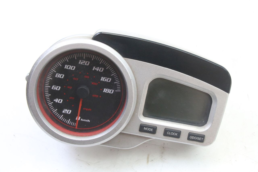 photo de CONTACHILOMETRI GILERA NEXUS 125 (2009 - 2013)