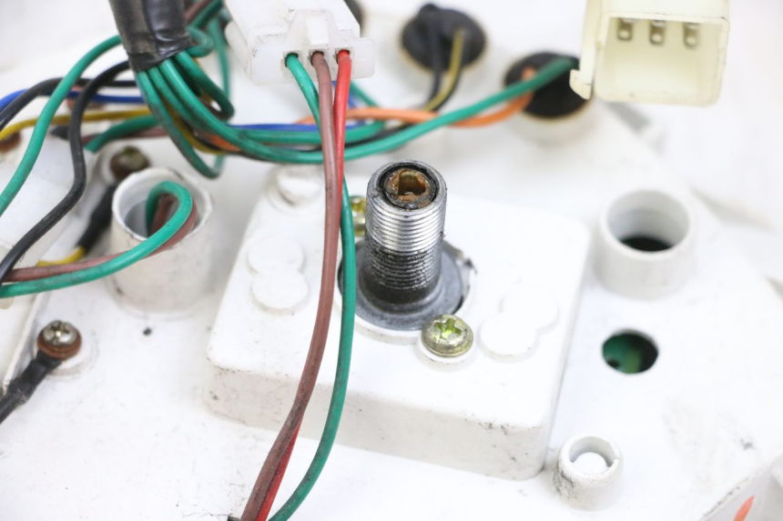 photo de CONTACHILOMETRI JM MOTORS OLDIES GT 4T 50 (2018 - 2025) - Dettagli dei punti di fissaggio