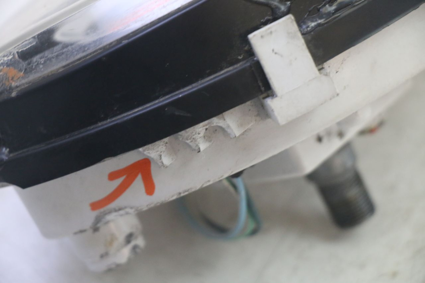 photo de CONTACHILOMETRI SYM ORBIT III 3 4T 50 (2021 - 2025) - Dettagli dei punti di fissaggio