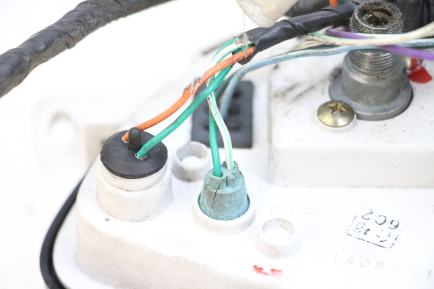 photo de CONTACHILOMETRI SYM ORBIT III 3 4T 50 (2018 - 2021) - Dettagli dei punti di fissaggio