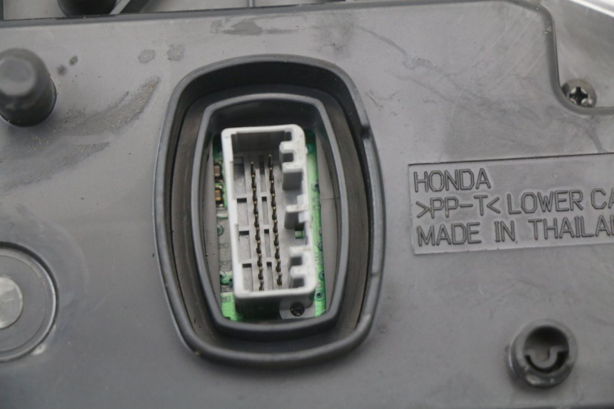 photo de CONTACHILOMETRI HONDA PCX (JF28) 125 (2009 - 2011)