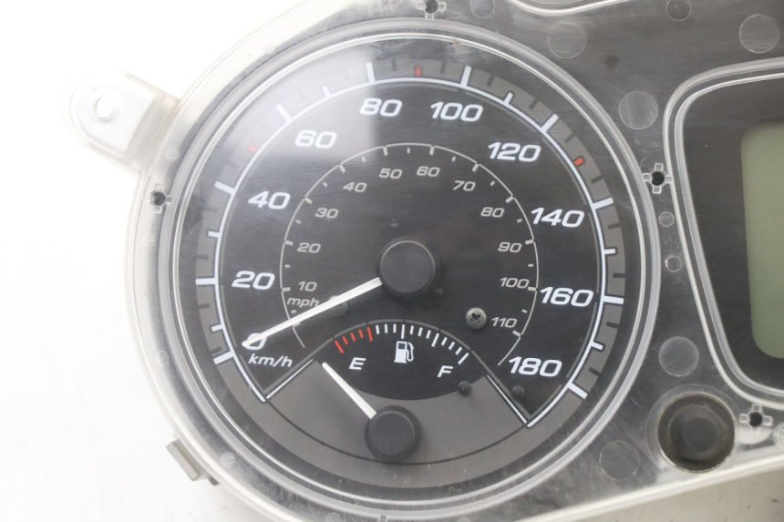 photo de CONTACHILOMETRI PIAGGIO MP3 500 (2014 - 2016)