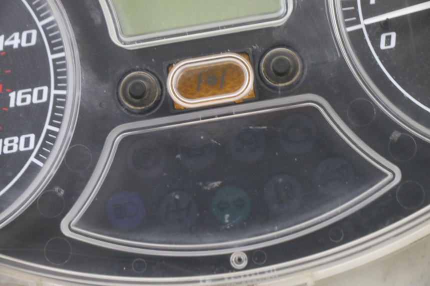 photo de CONTACHILOMETRI PIAGGIO MP3 LT 400 (2007 - 2012)