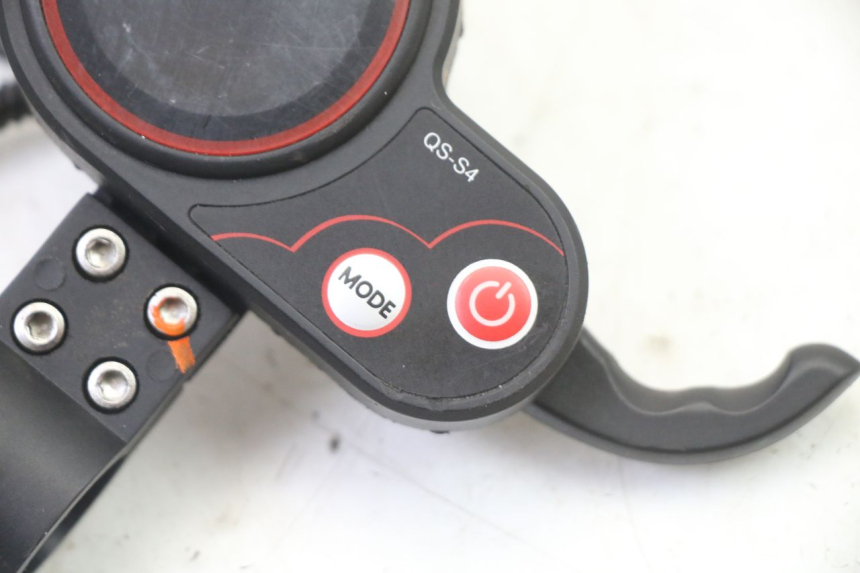 photo de CONTACHILOMETRI HERO S10 1