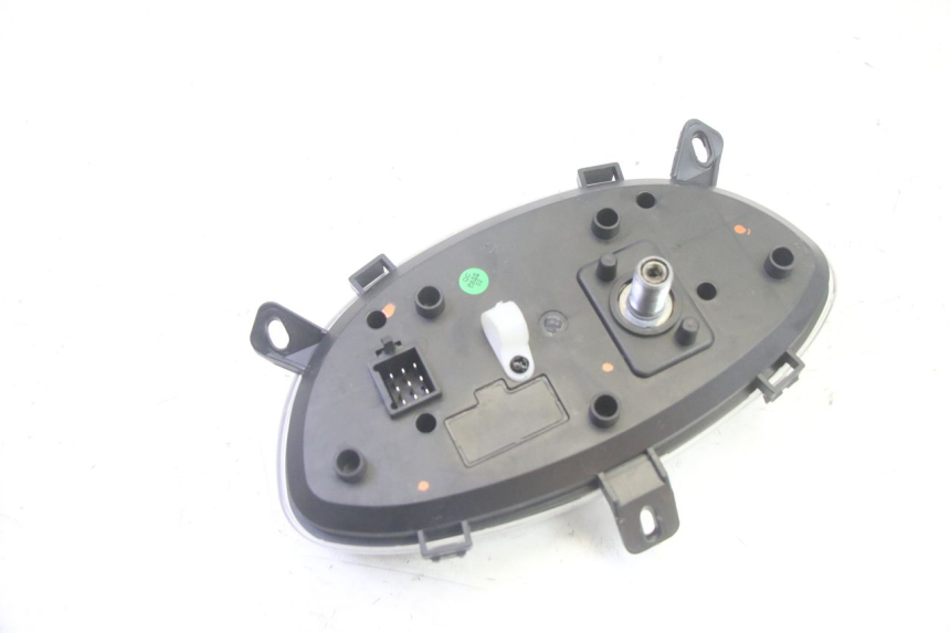 photo de CONTACHILOMETRI JM MOTORS SANTANA EVO 50 (2024 - 2026) - Stato della superficie e materiale