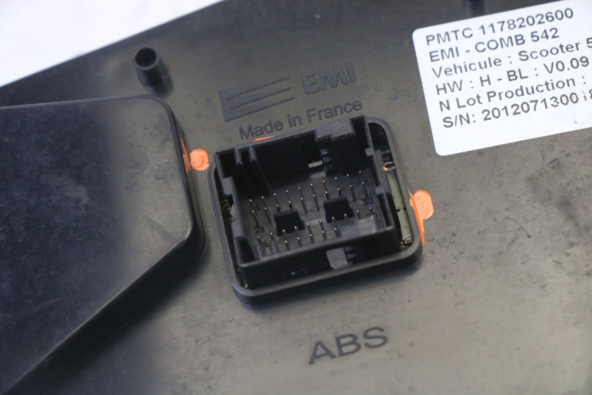 photo de CONTATORE PEUGEOT SATELIS 125 (2010 - 2012)