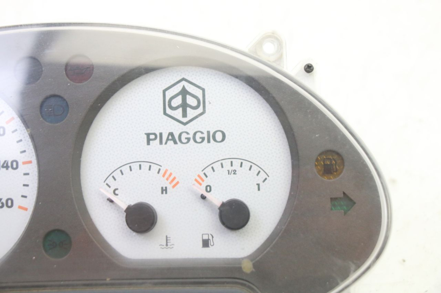 photo de CONTACHILOMETRI PIAGGIO SUPER LX 125 (2000 - 2003)
