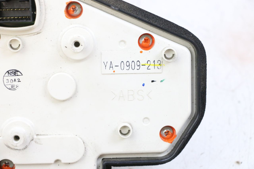 photo de CONTACHILOMETRI YAMAHA TDM ABS 900 (2002 - 2014) - Dettagli dei punti di fissaggio