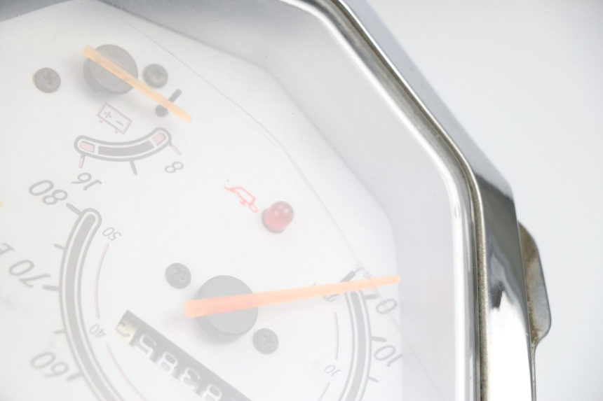 photo de CONTACHILOMETRI TNT MOTOR OTTO 2T 50 (2012 - 2018)