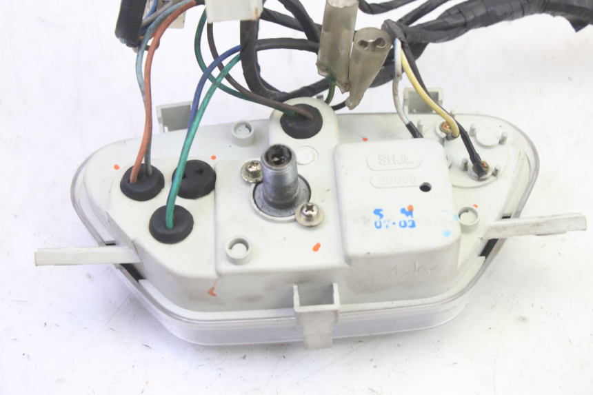 photo de CONTACHILOMETRI SUKIDA TOP 1 50 (2003 - 2010) - Stato della superficie e materiale