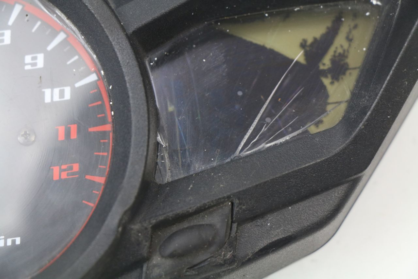 photo de Contachilometri HONDA VFR F 1200 (2010 - 2015) - Altra angolazione