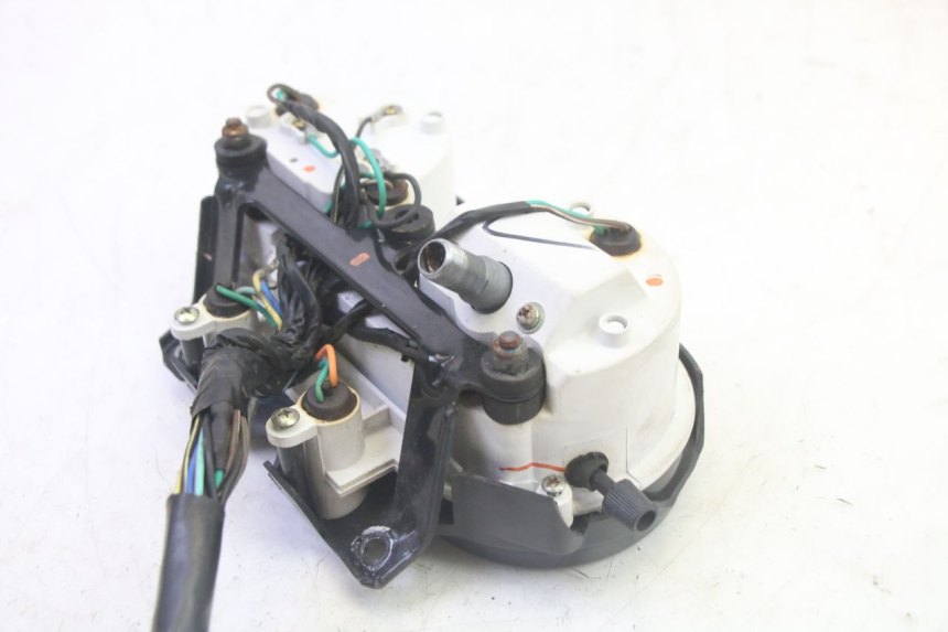 photo de CONTACHILOMETRI DAELIM VJ ROADWIN FI 125 (2008 - 2017) - Caratteristiche distintive