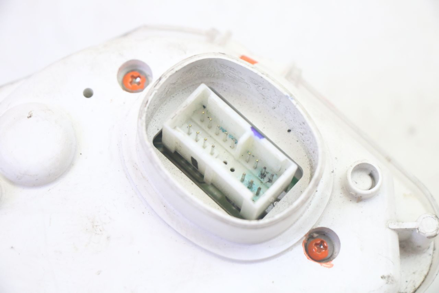 photo de CONTACHILOMETRI YAMAHA X-MAX XMAX 125 (2010 - 2014) - Ispezione visiva dettagliata