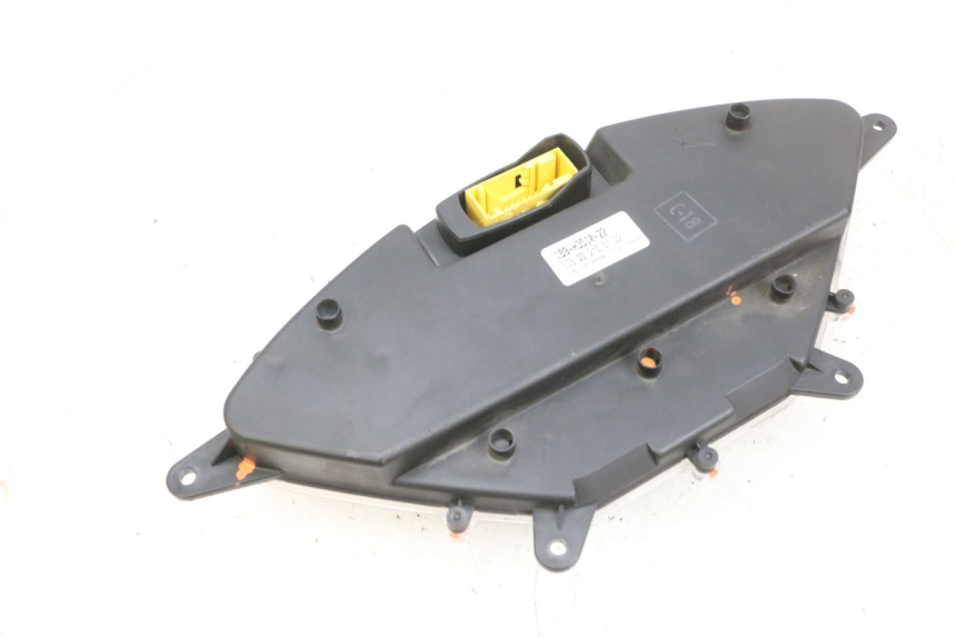 photo de CONTACHILOMETRI YAMAHA XMAX X-MAX 125 (2006 - 2009) - Dettagli dei punti di fissaggio