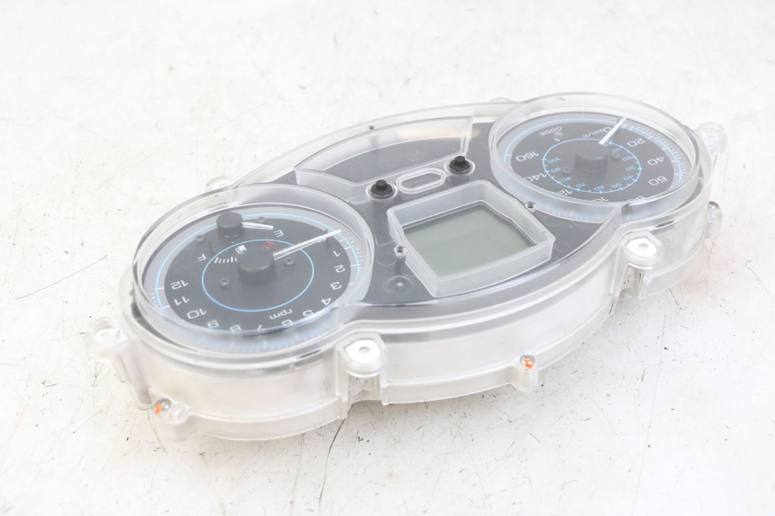 photo de CONTATORE PIAGGIO XEVO - X EVO 125 (2007 - 2017) - Altra angolazione