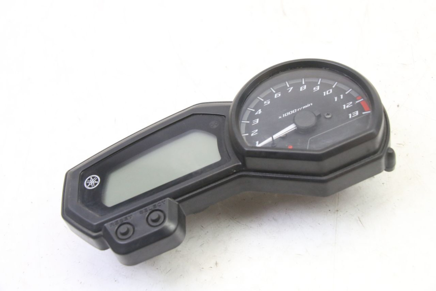 photo de CONTACHILOMETRI YAMAHA XJ6 ABS 600 (2008 - 2016)