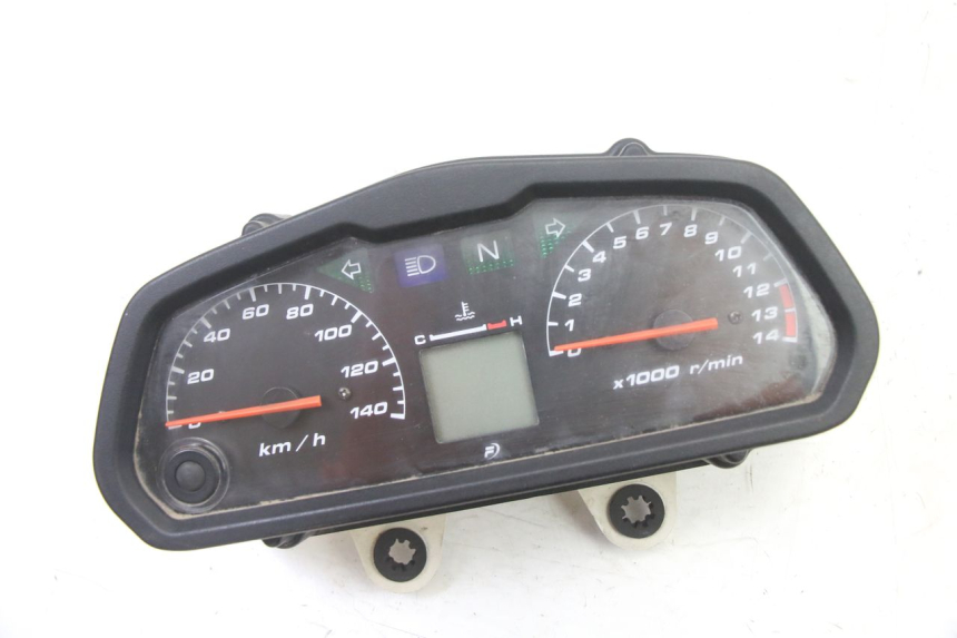 photo de CONTACHILOMETRI HONDA XLV VARADERO 125 (2000 - 2006)