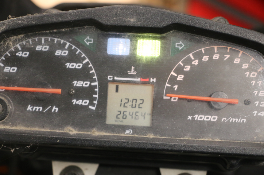 photo de CONTACHILOMETRI HONDA XLV VARADERO 125 (2000 - 2006)
