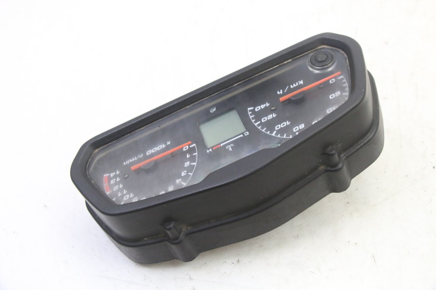 photo de CONTACHILOMETRI HONDA XLV VARADERO 125 (2000 - 2006)