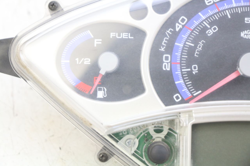 photo de CONTACHILOMETRI YAMAHA XMAX X-MAX 125 (2006 - 2009)