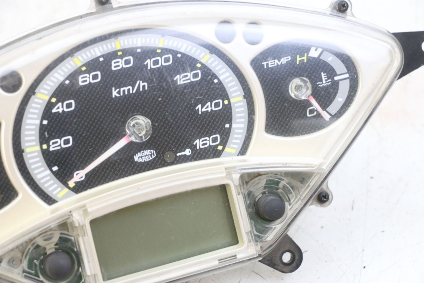 photo de CONTACHILOMETRI YAMAHA XMAX X-MAX 125 (2006 - 2009)