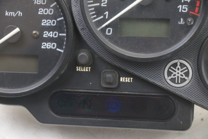 photo de CONTACHILOMETRI YAMAHA FZS FAZER 600 (2001 - 2003)