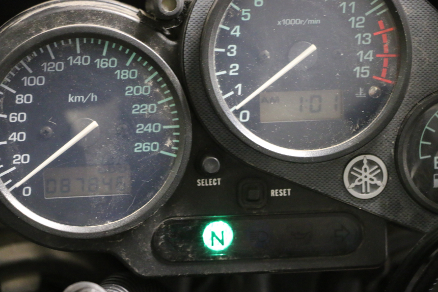 photo de CONTACHILOMETRI YAMAHA FZS FAZER 600 (2001 - 2003)