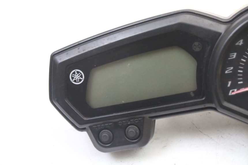 photo de CONTACHILOMETRI YAMAHA XJ6 ABS 600 (2008 - 2016)