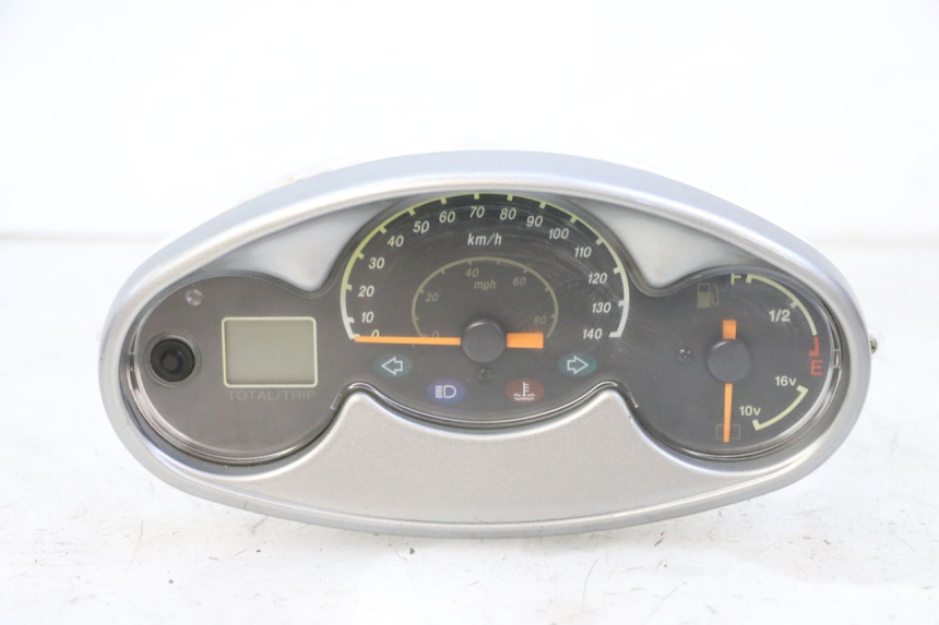 photo de CONTACHILOMETRI YAMAHA YP MAJESTY 125 (2002 - 2006)
