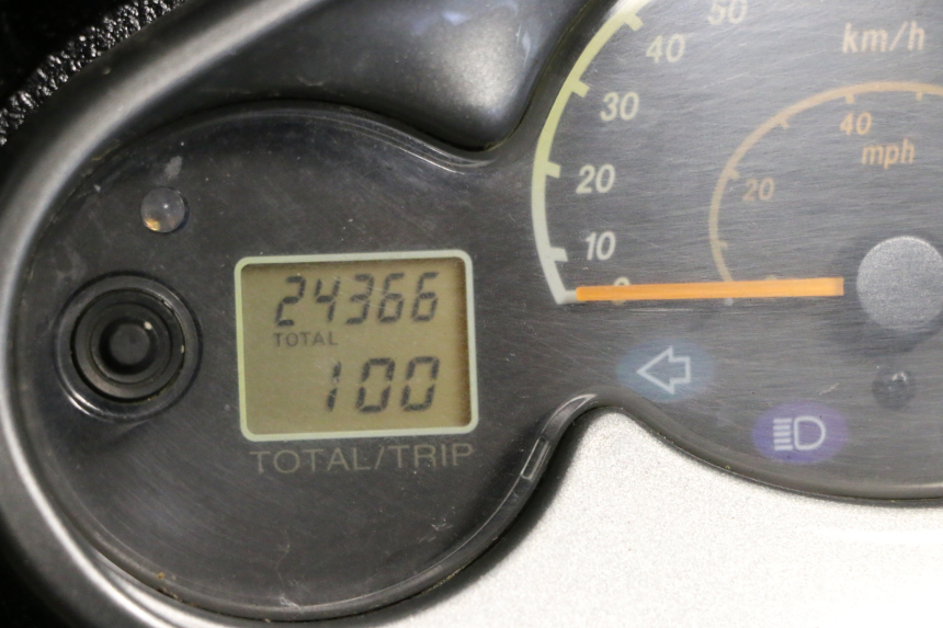 photo de CONTACHILOMETRI YAMAHA YP MAJESTY 125 (2002 - 2006)