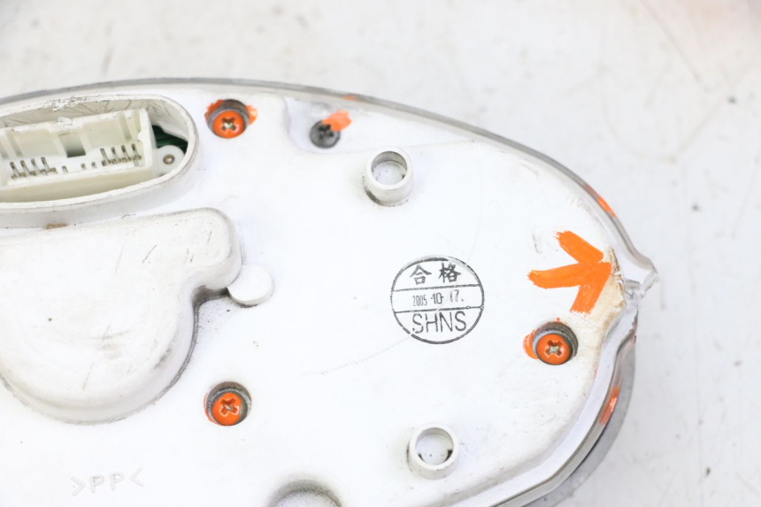 photo de CONTACHILOMETRI YAMAHA YP MAJESTY 125 (2002 - 2006)