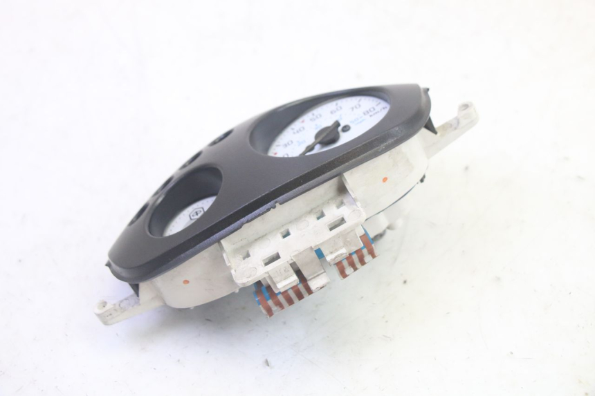 photo de CONTACHILOMETRI PIAGGIO ZIP 4T 50 (2018 - 2020) - Primo piano tecnico