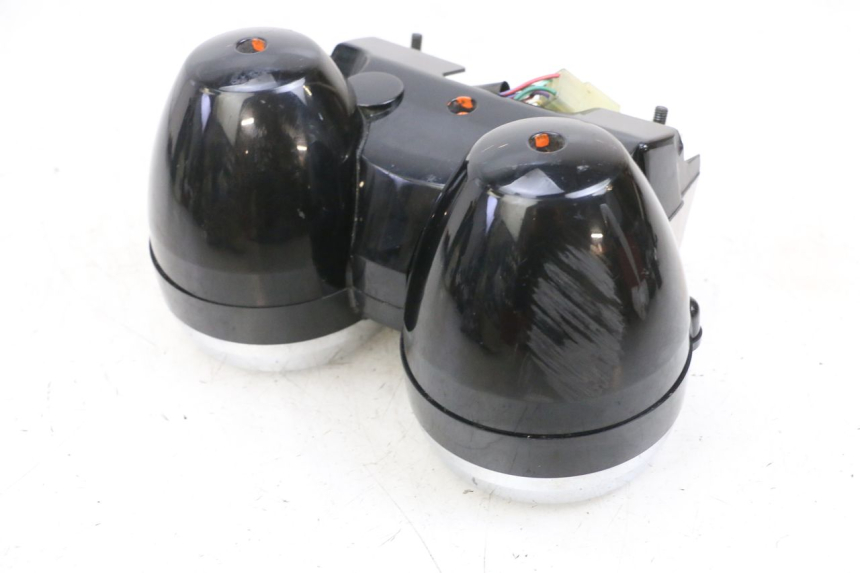 photo de CONTACHILOMETRI KAWASAKI ZR 7 750 (1999 - 2001) - Zoom sullo stato d'uso