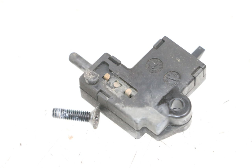 photo de CONTACTEUR FRIZIONE YAMAHA FJR ABS 1300 (2006 - 2012) - Dettaglio del componente