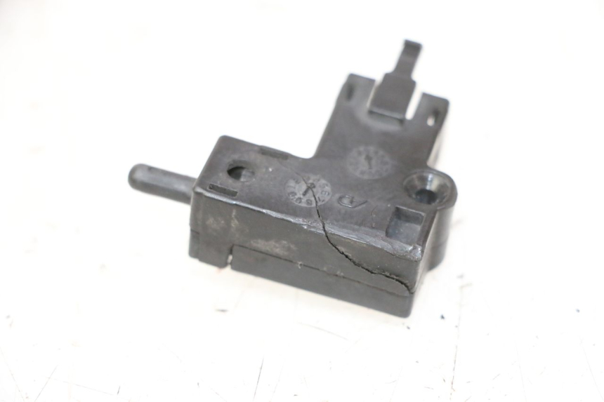 photo de INTERRUTTORE FRIZIONE YAMAHA FZ6 N FAZER 600 (2004 - 2006)